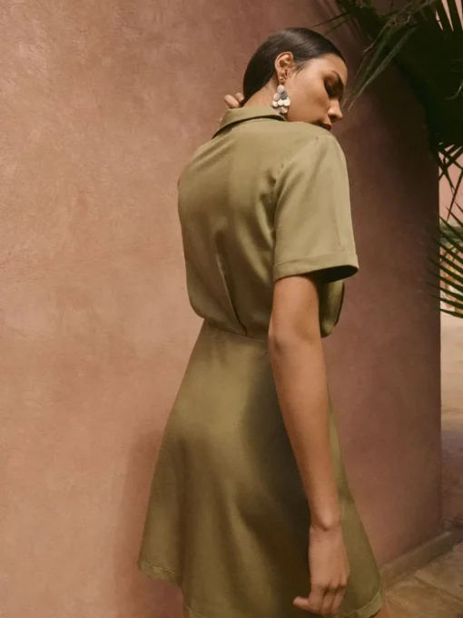 Bestsellers>MOHITO Minikleid mit Kuvert-Ausschnitt Olivgrün