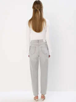 Jeans></noscript>MOHITO Mom-Jeans im Slim-Fit Grau