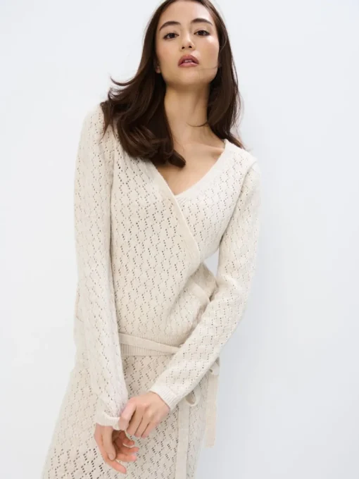 Pullover>MOHITO Pullover mit Umschlagausschnitt Nude