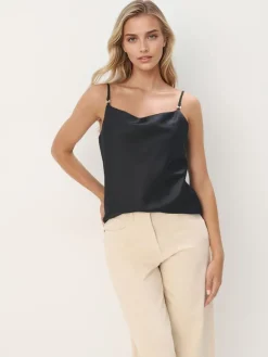 T-shirts, Tops>MOHITO Satintop Schwarz