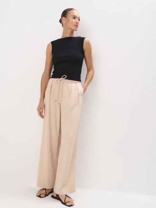 T-shirts, Tops>MOHITO es Top Schwarz
