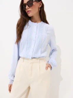 Blusen, Hemden>MOHITO Shirt aus Viskose in Hell Blau