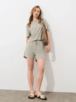Sets|Shorts>MOHITO Shorts Grün
