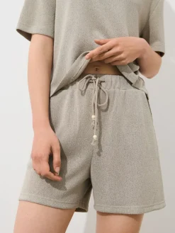 Sets|Shorts></noscript>MOHITO Shorts Grün
