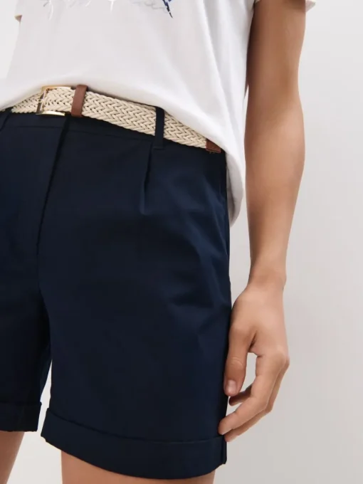 Shorts>MOHITO Shorts mit Gürtel Navy