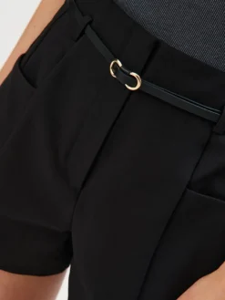 Shorts></noscript>MOHITO Shorts mit Gürtel Schwarz