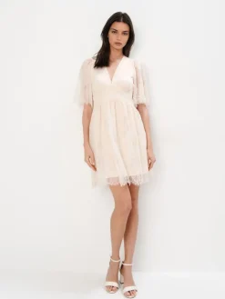 Kleider, Overalls|Entdecke Alles></noscript>MOHITO Spitzenkleid Mini Nude