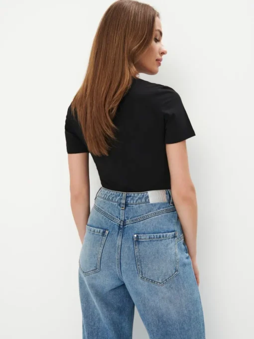 T-shirts, Tops>MOHITO T- Shirt mit V-Ausschnitt Schwarz