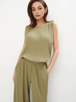 T-shirts, Tops>MOHITO Top mit Federn Grün