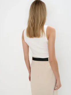 T-shirts, Tops|Blusen, Hemden></noscript>MOHITO Top mit V-Ausschnitt Creme