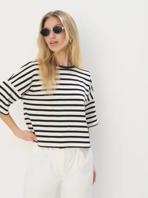 T-shirts, Tops>MOHITO T-Shirt Creme