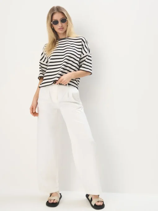 T-shirts, Tops>MOHITO T-Shirt Creme
