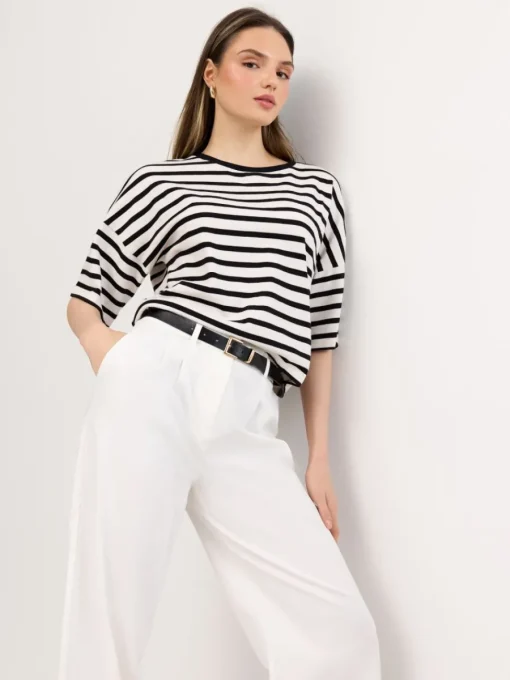 T-shirts, Tops>MOHITO T-Shirt Creme
