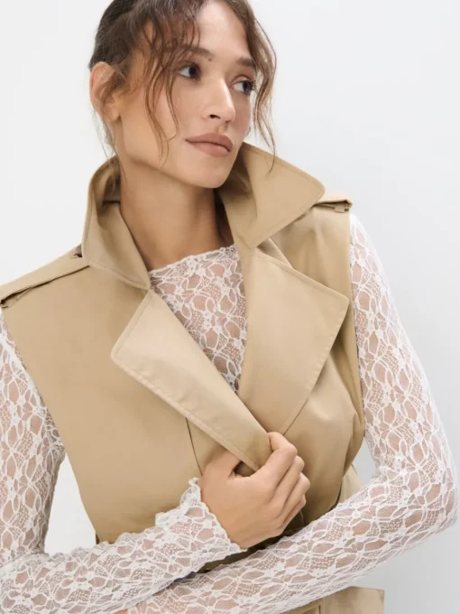 Blazer>MOHITO Weste mit Bindegürtel Beige