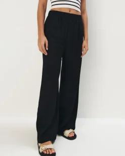 Hosen></noscript>MOHITO Wide leg trousers Schwarz