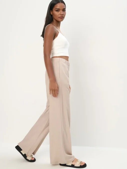 Hosen>MOHITO Wide leg trousers Nude